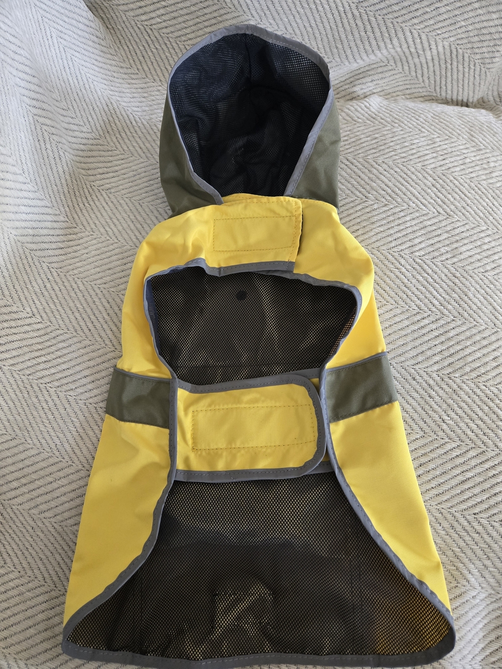 Eddie Bauer Yellow and Olive Green Reflective Dog Raincoat